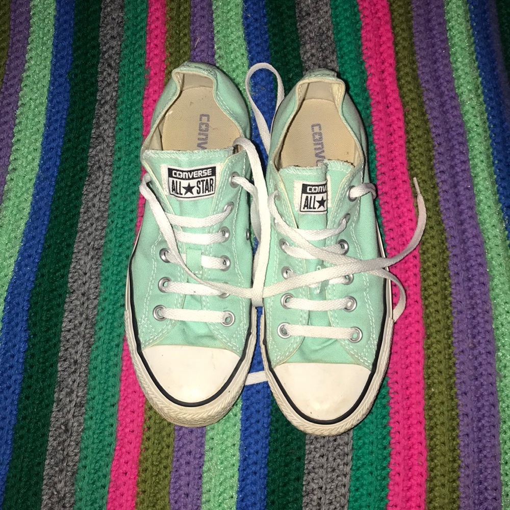 converse low tops